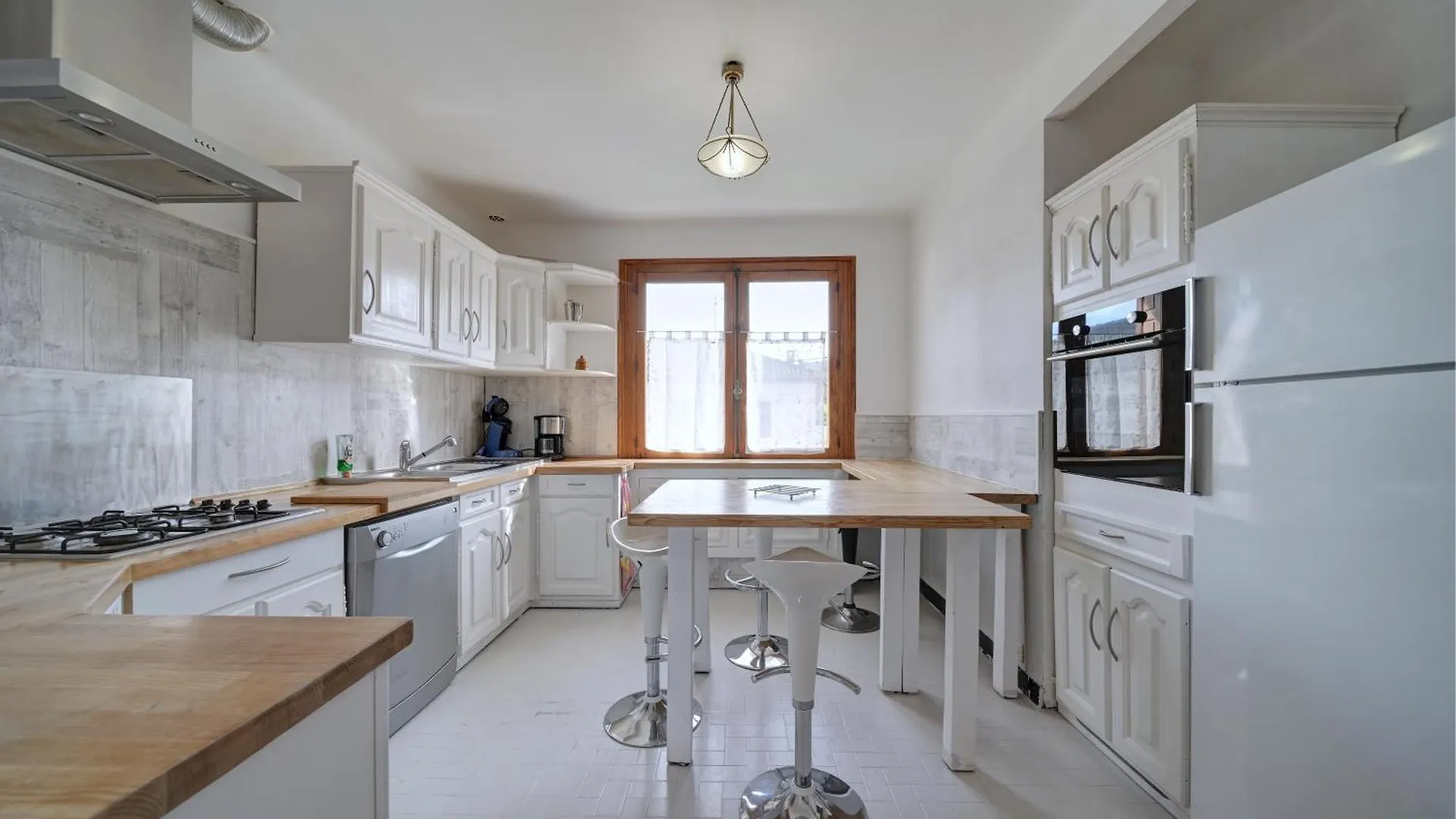 La Maison Du Village Encausse-les-Thermes 0*,